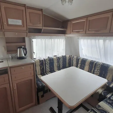 Κάμπινγκ Przyczepy Kempingowe Azur Blisko Plazy I Centrum *