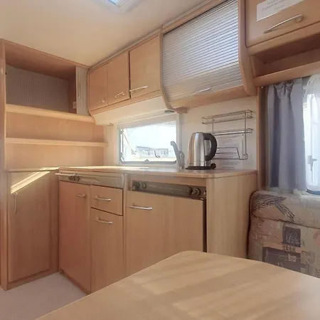 Camping Przyczepy Kempingowe Azur Blisko Plazy I Centrum