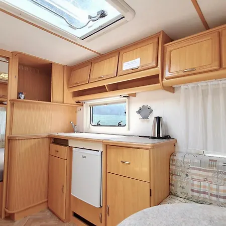 Camping Przyczepy Kempingowe Azur Blisko Plazy I Centrum *