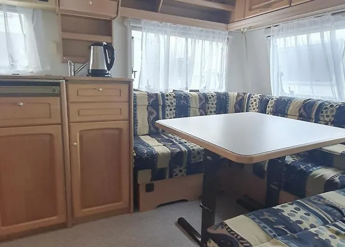 Przyczepy Kempingowe Azur Blisko Plazy I Centrum * מיילנו